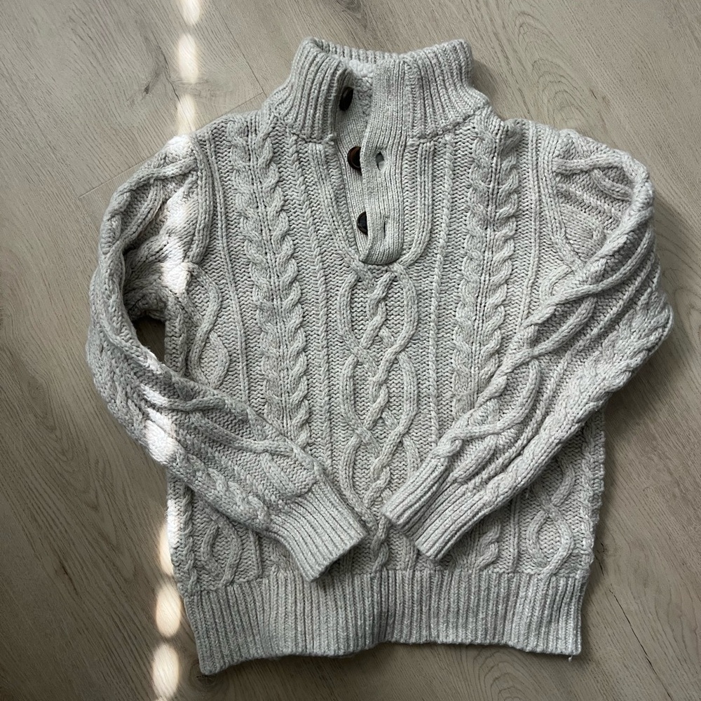 GAP Light Gray Cable Knit Sweater